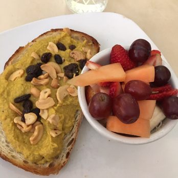 Butter Cafe - The Overlord and a pretty delicious side of fruit - New American Near Me - Dayton, Ohio