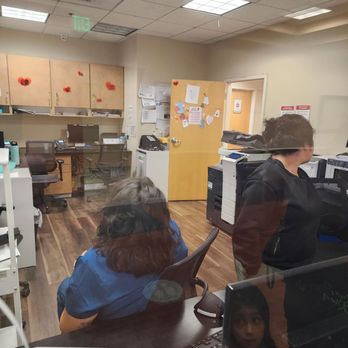 Temecula Valley Imaging - Her unwilling to speak with us and refusing to hand back our documents. - Diagnostic Imaging Near Me - Murrieta, California