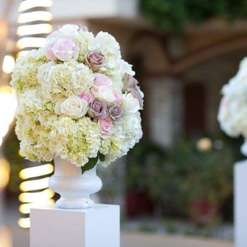 Florals & Events by Design - Ceremony arrangements - Florists Near Me Florals & Events by Design - Ceremony arrangements - Florists Near Me