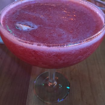 Border Cafe - Frozen strawberry margarita - Cajun/Creole Near Me - Newark, Delaware