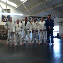 Cesar Gracie Jiu Jitsu - This is our 11:00am class and esmael rocks our world..