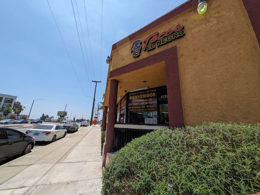 Tacos El Negro Southgate by null