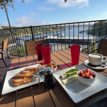 The Lighthouse Restaurant & Lounge - Bars Near Me - Spicewood, Texas