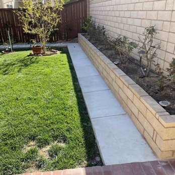 Alfonso's Concrete - walkway and planter box - Masonry/Concrete Near Me