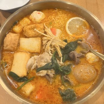 Mala Town - 10/10 would recommend! The staff here and the tom yum soup base is delicious!!This is my go to spot :)) - Asian Fusion Near Me - Union City, California