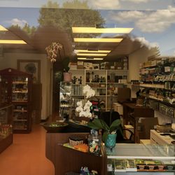 Rock's Smoke Shop