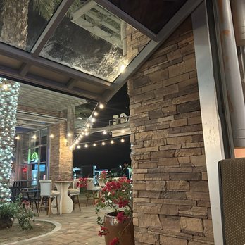 Bucatini Trattoria - These windows/doors were amazing - Pizza Near Me - Palm Desert, California