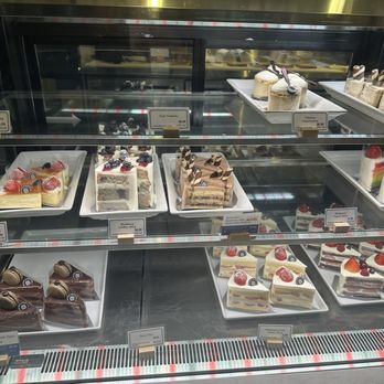 Paris Baguette - Bakeries Near Me - Cincinnati, Ohio Paris Baguette - Bakeries Near Me - Cincinnati, Ohio