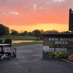 Rum River Hills Golf Club & Driving Range - Start of the day at Rum River Hills