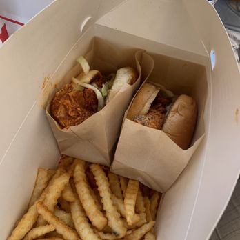 Main Chick Hot Chicken - Chicken Shop Near Me - Pasadena, California