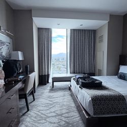 Aliante Casino Hotel Spa - 2 queen beds with Mountain View