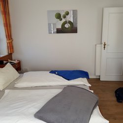 Achter Dünem - Blick ins Zimmer, Richtung Flur