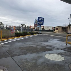 Vasu Gas n Food - Entry with posted prices