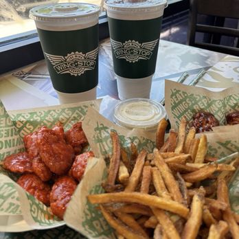 Wingstop - Chicken Wings Near Me - Castaic, California