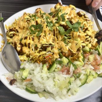 Diwan Indo-Pak Restaurant - Chicken over Rice (DELICIOUS, 10/10) - Halal Near Me - Houston, Texas Diwan Indo-Pak Restaurant - Chicken over Rice (DELICIOUS, 10/10) - Halal Near Me - Houston, Texas