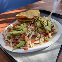 Taco Boy - Tostada mixta y ceviche de camarón