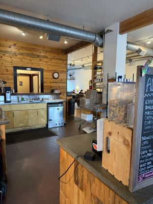 Albina Press by null