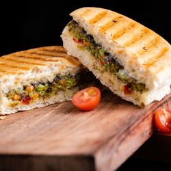 Urban Grind - Chicken Pesto