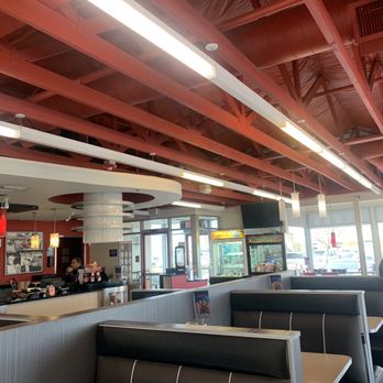 Steak 'n Shake - More shots of the interior. - Burgers Near Me - Victorville, California