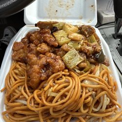 Golden Dragon - Chowmein with orange chicken and kung pao chicken