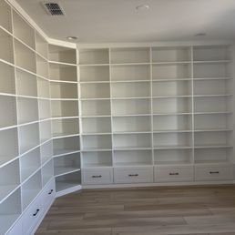Custom bookshelves Custom bookshelves