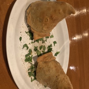 Indian Twist - 2 Piece Vegetable Samosa - Indian Near Me - Tucson, Arizona