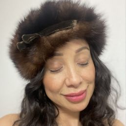 I love my minx hat! Such a great vintage store, so many exquisite treasures I love my minx hat! Such a great vintage store, so many exquisite treasures