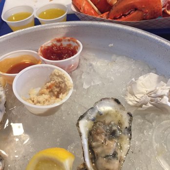 Markey's Lobster Pool - Seafood Near Me - Seabrook, New Hampshire