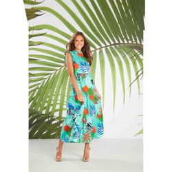Splash on Main - Lots of resort wear