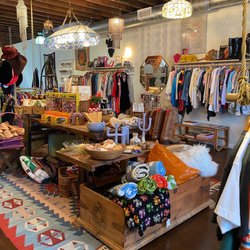 Poppies Vintage - Vintage clothing, happy customers, records, and more!