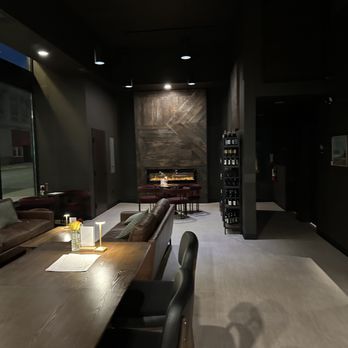 Palace Wine Bar - Atmosphere - Wine Bars Near Me - Rockford, Illinois Palace Wine Bar - Atmosphere - Wine Bars Near Me - Rockford, Illinois