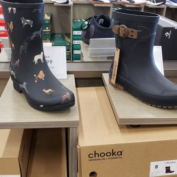 DSW Designer Shoe Warehouse - Shoe Stores Near Me - Pembroke Pines, Florida