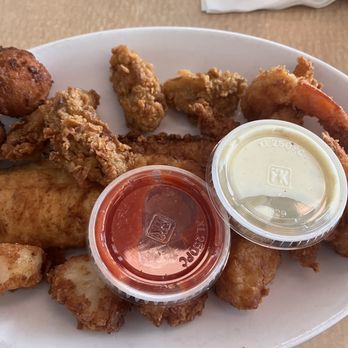Surf Rider Bluewater - Fried Seafood Platter (scallops, oysters, shrimp, and flounder) - Seafood Near Me - Hampton, Virginia Surf Rider Bluewater - Fried Seafood Platter (scallops, oysters, shrimp, and flounder) - Seafood Near Me - Hampton, Virginia