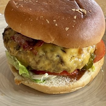 Spaarne 66 - Thick, juicy burger. - Modern European Near Me - Haarlem, New Hampshire Spaarne 66 - Thick, juicy burger. - Modern European Near Me - Haarlem, New Hampshire