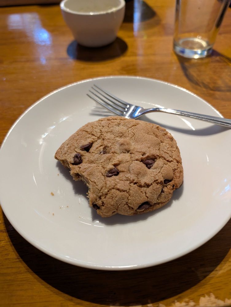 Moi's Center City Bistro Logo