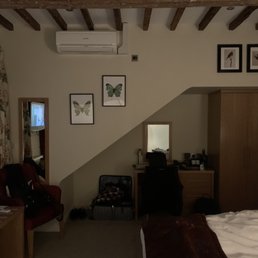 View of room doesn't do it justice ! So nice and we only stay at top places , Marriott, Hilton etc .