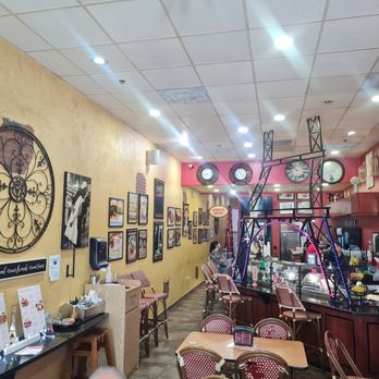 Crepes Cafe - atmosphere - Creperies Near Me - Miami, Florida