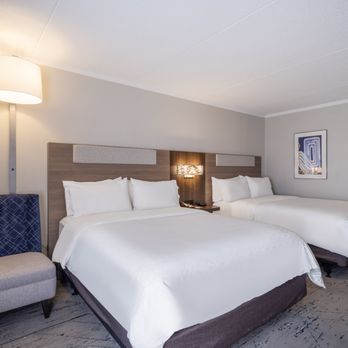 Holiday Inn Express - Queen Room at our pet friendly Greensboro hotel along I-40. - Hotels Near Me - Greensboro, North Carolina Holiday Inn Express - Queen Room at our pet friendly Greensboro hotel along I-40. - Hotels Near Me - Greensboro, North Carolina