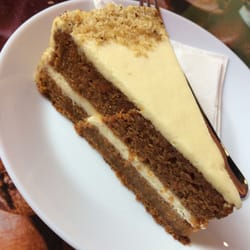 DMD - Karottenkuchen € 3,30