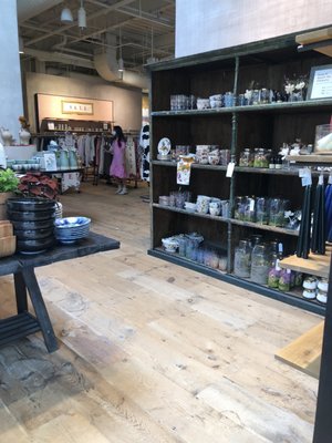 Anthropologie by null