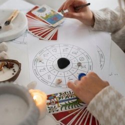 Psychic Medium Astrologue