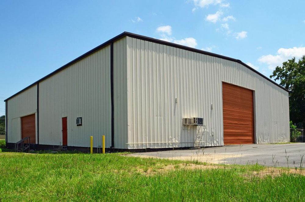STORAGE ZONE SELF STORAGE AND BUSINESS CENTERS Updated September 2024