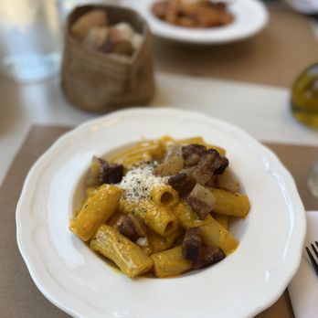 Pasta e Basta - Rigatoni carbonara (lunch special) - Italian Near Me - Miami, Florida