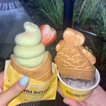 Somisomi - Green tea, cookies and cream - Ice Cream & Frozen Yogurt Near Me - Irvine, California