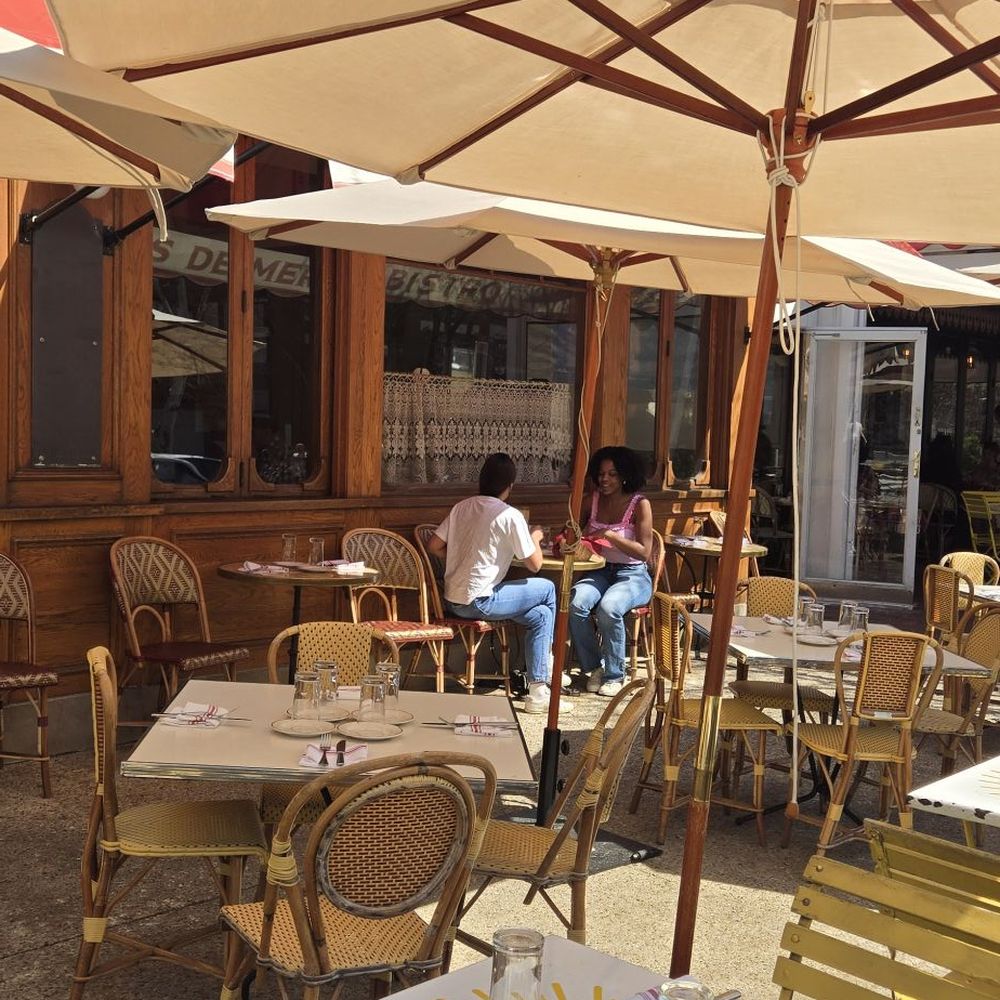 Le Diplomate - Brasseries Near Me - Washington, DC, District of Columbia