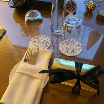 Fairmont Pacific Rim - complementary muffin - Hotels Near Me - Vancouver, British Columbia Fairmont Pacific Rim - complementary muffin - Hotels Near Me - Vancouver, British Columbia