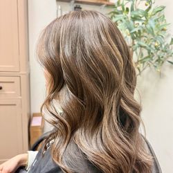 Mo4Hair - Rooted highlights