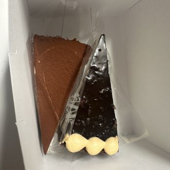 Lady M Cake Boutique - Noisettes au Chocolat Tiramisu Mille Crepes - Bakeries Near Me - Los Altos, California Lady M Cake Boutique - Noisettes au Chocolat Tiramisu Mille Crepes - Bakeries Near Me - Los Altos, California