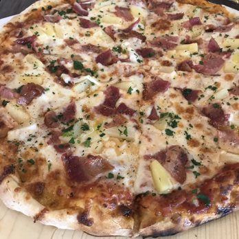 Bricks & Barley - Pizza Near Me - Niagara-on-the-Lake, Ontario