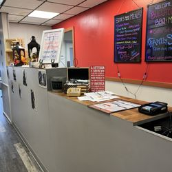 Bullriders BBQ & Mac - Counter where you order